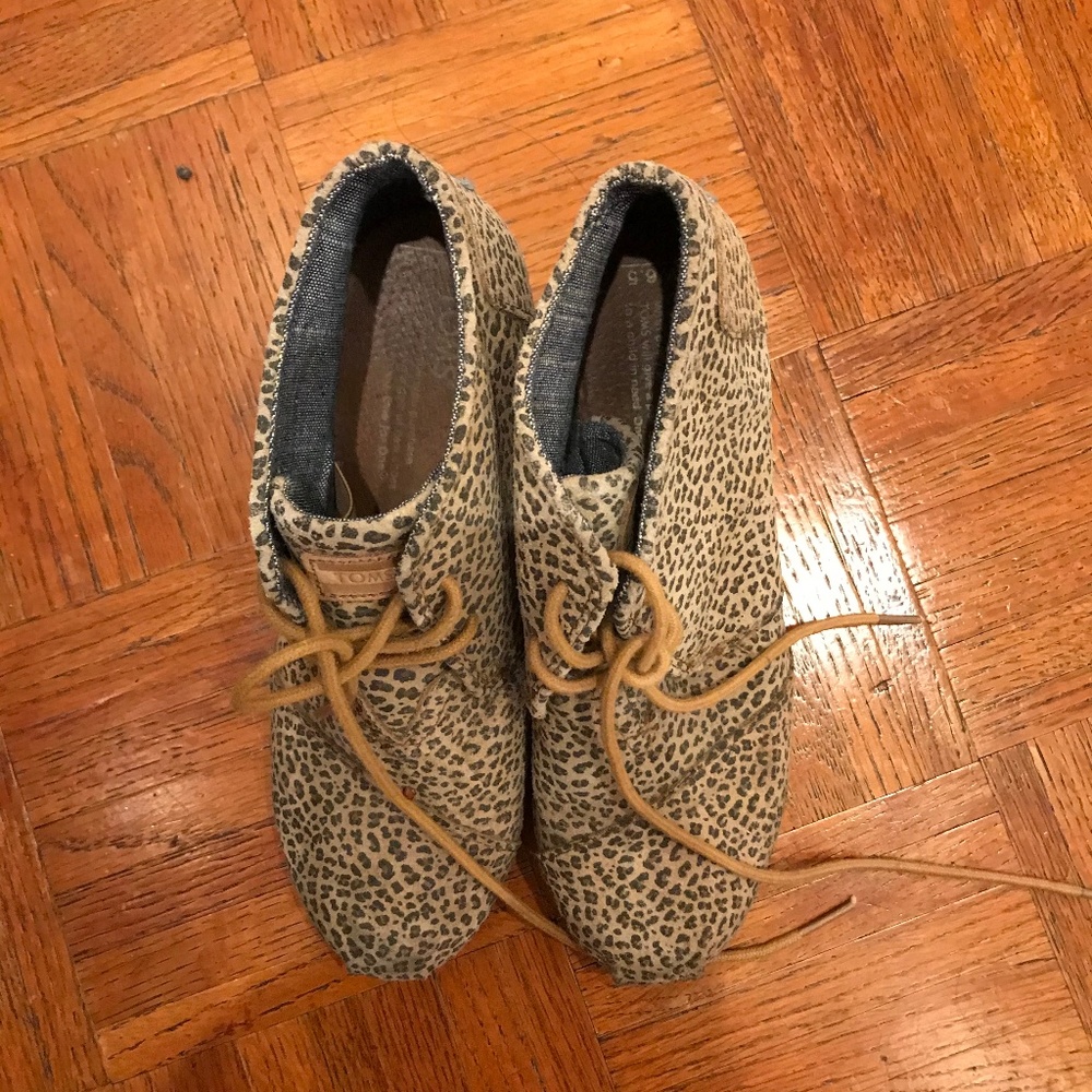 Toms Cheetah Wedge Bootie
